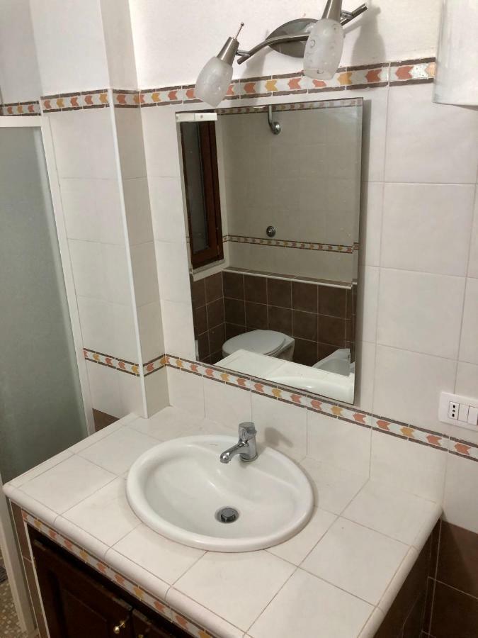 Sa Corti Antiga Apartment SantʼAntìoco المظهر الخارجي الصورة