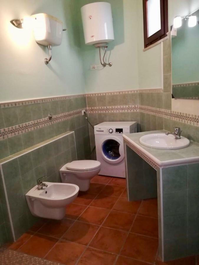 Sa Corti Antiga Apartment SantʼAntìoco المظهر الخارجي الصورة